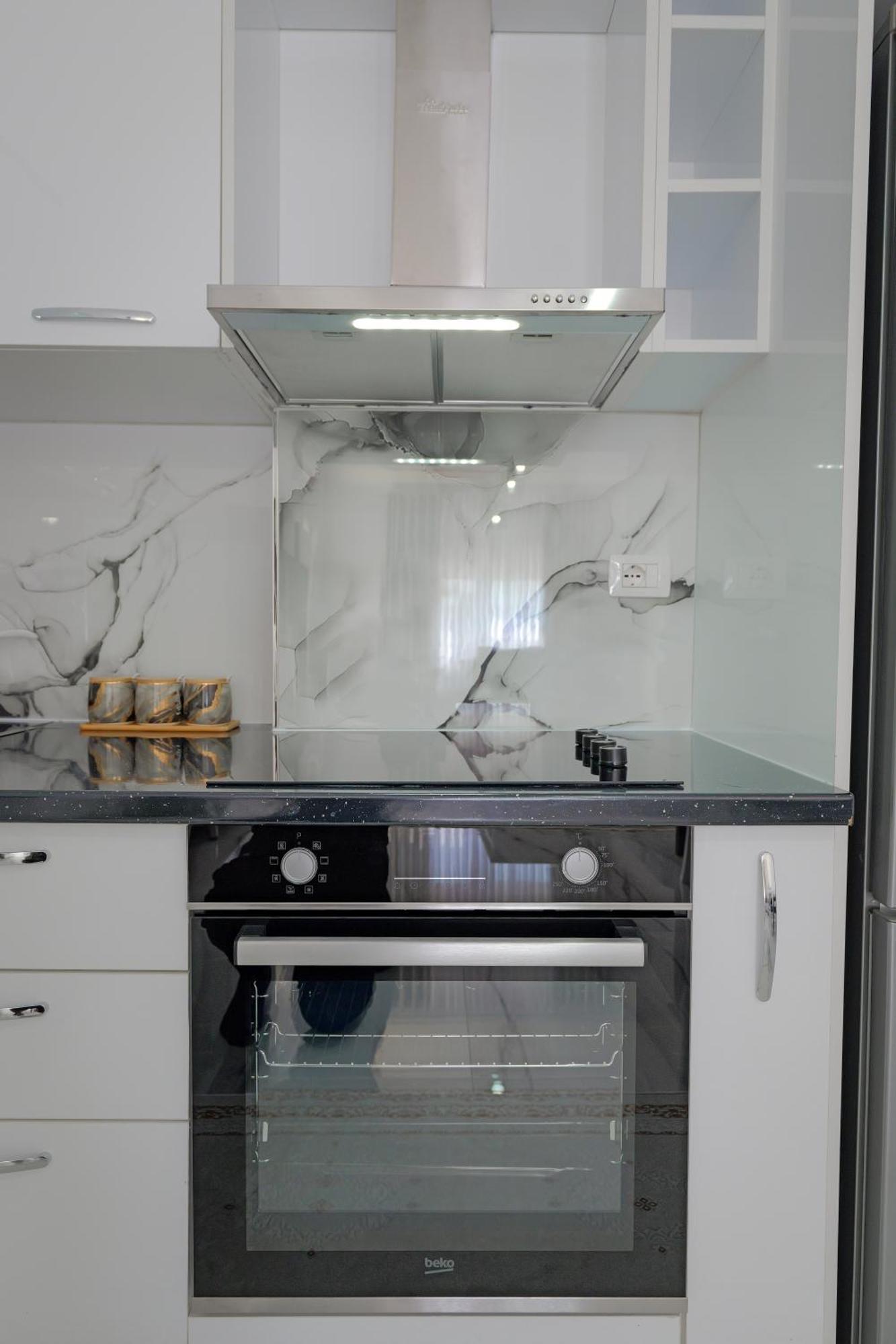 Aldisen Apartment Sarande Bagian luar foto