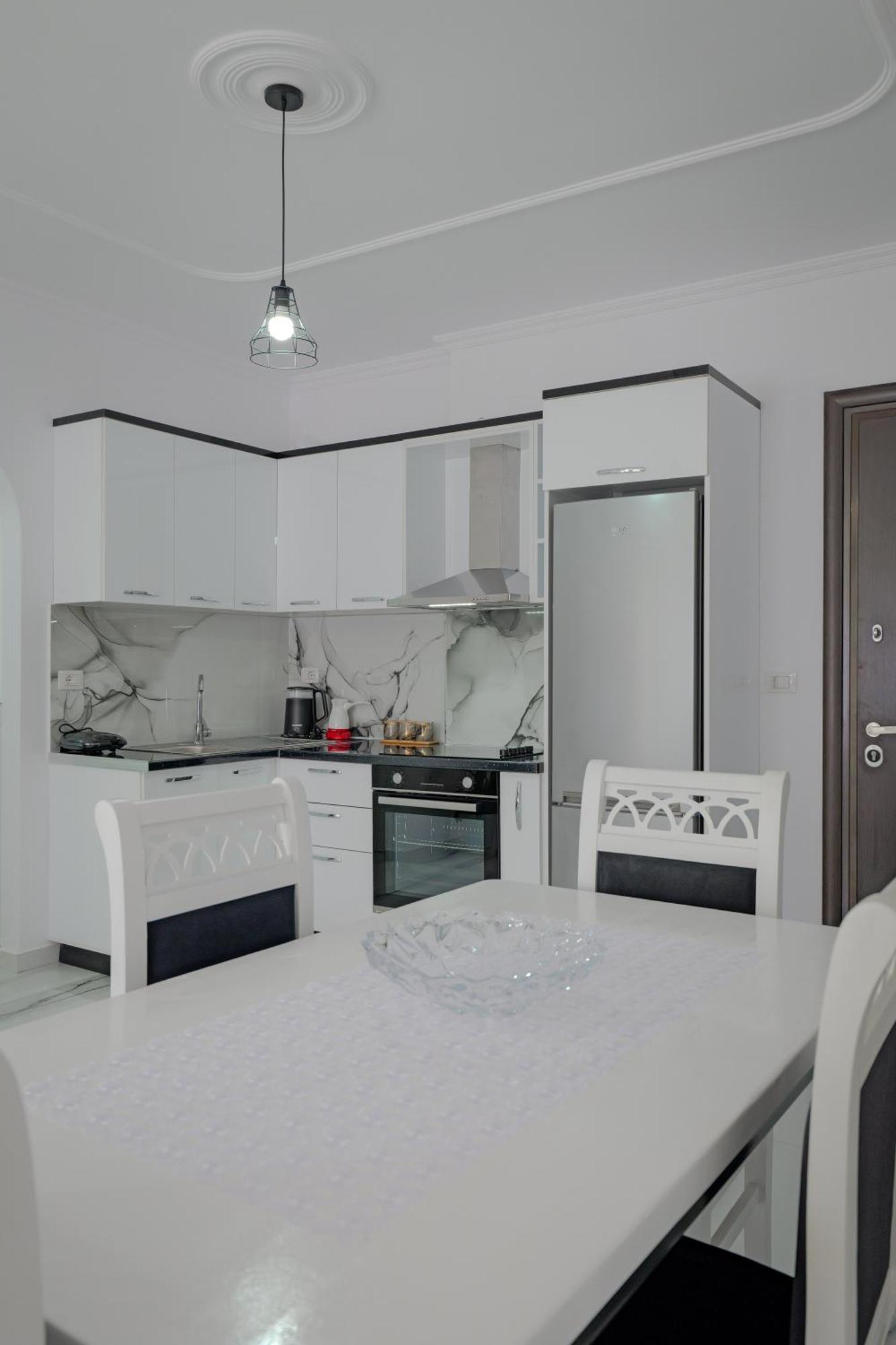 Aldisen Apartment Sarande Bagian luar foto