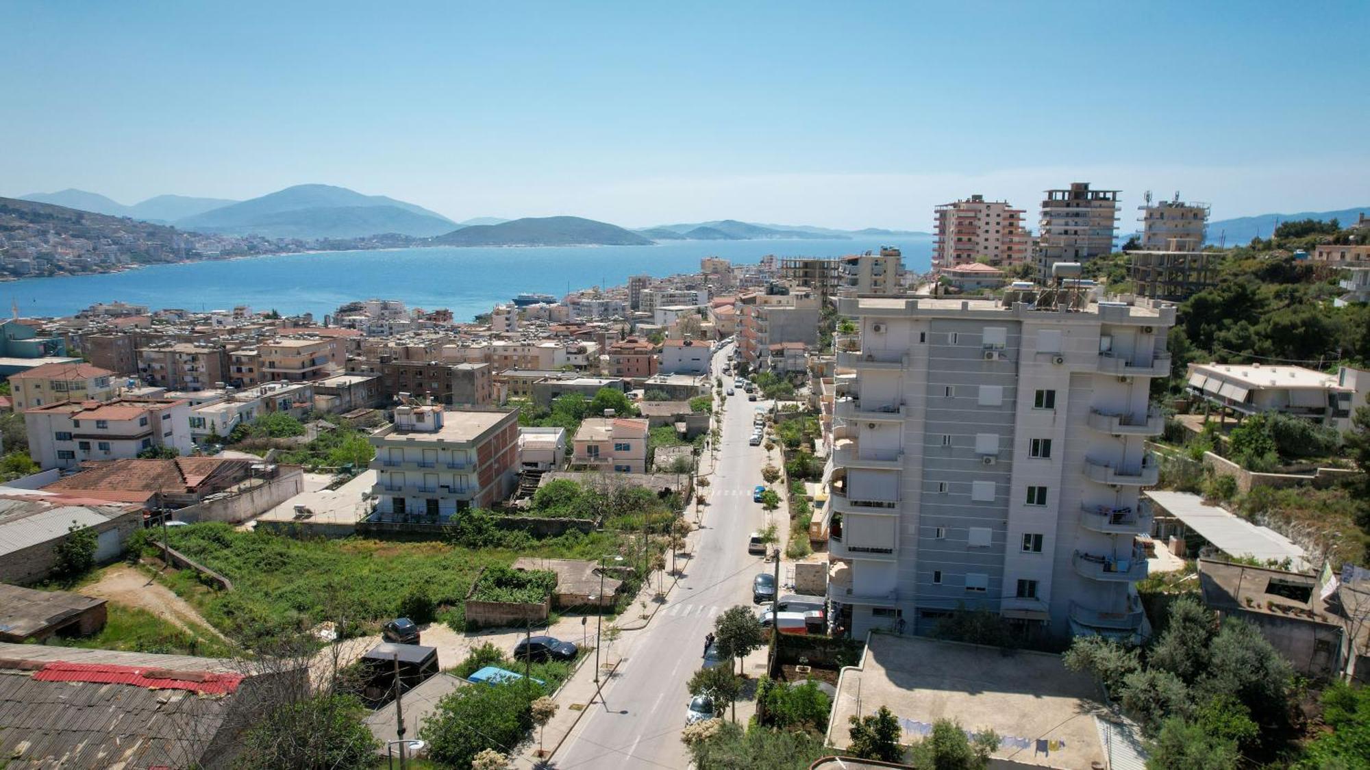 Aldisen Apartment Sarande Bagian luar foto